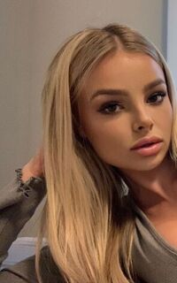 Шлюха Милана 38378 Шлюха Милана 38378